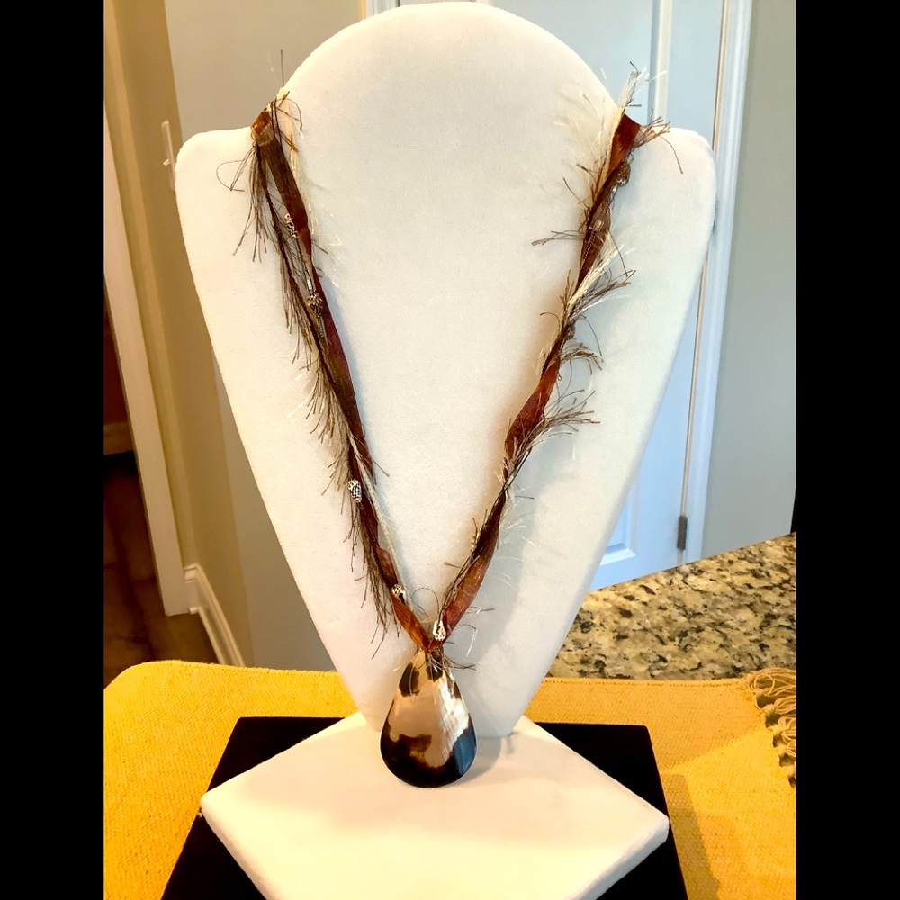 😊Shell necklaces with smaller shells ribbon & eyelash yarn. 29”+ 3” main shell.